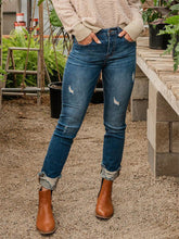 Jean Slim Fit Déchiré Bleu – Élégance et Confort au Quotidien